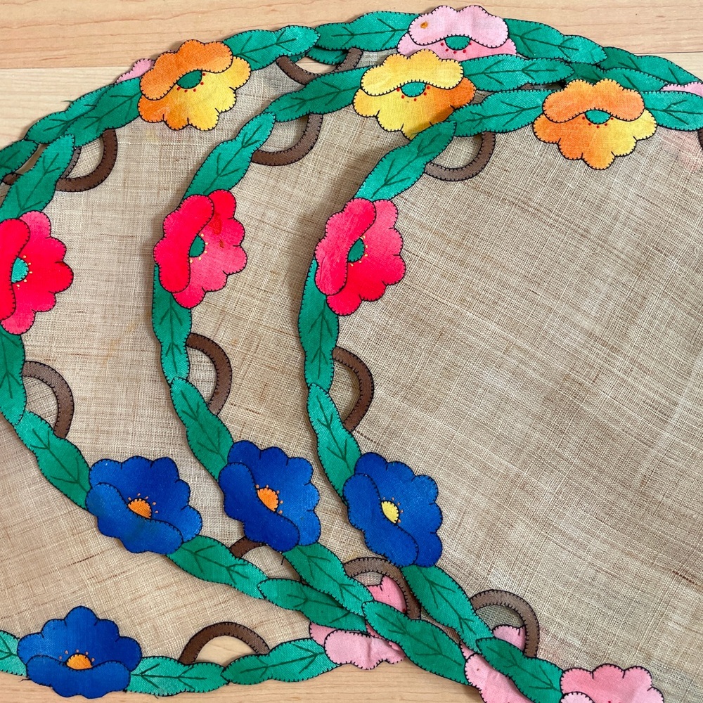 Vintage 1960s Madeira Cutwork Linens Placemat